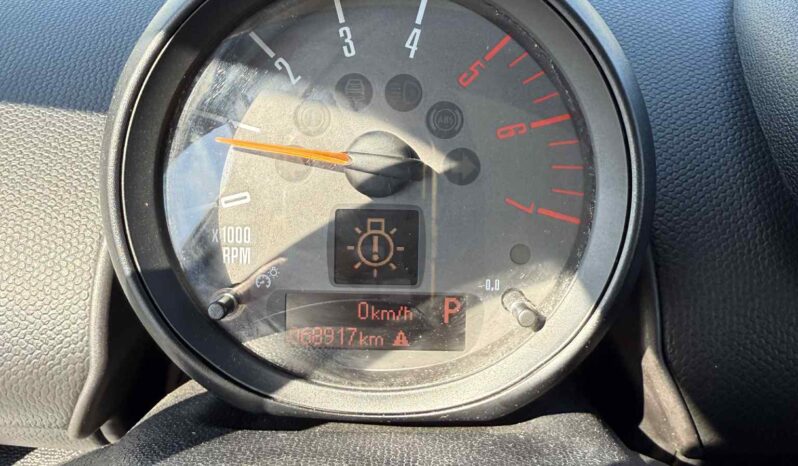 
								Mini Cooper D Countryman full									