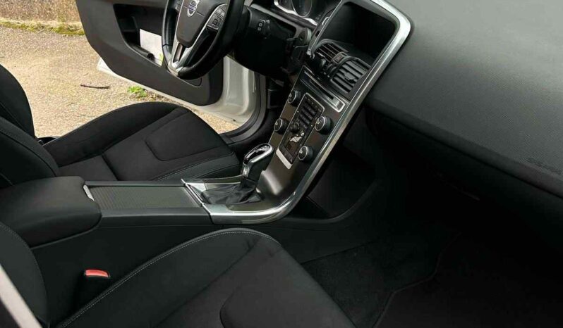 
								Volvo XC60 D4 full									