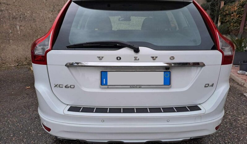 
								Volvo XC60 D4 full									
